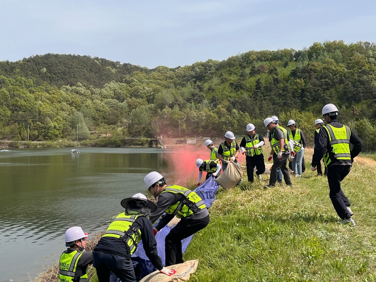 여름철 저수지 붕괴 대비 훈련