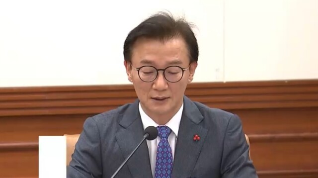 [속보] '통일교 금품' 의혹 전재수 사의 "허위 의혹이지만 장관직 내려놓고 당당하게 대응할 것”