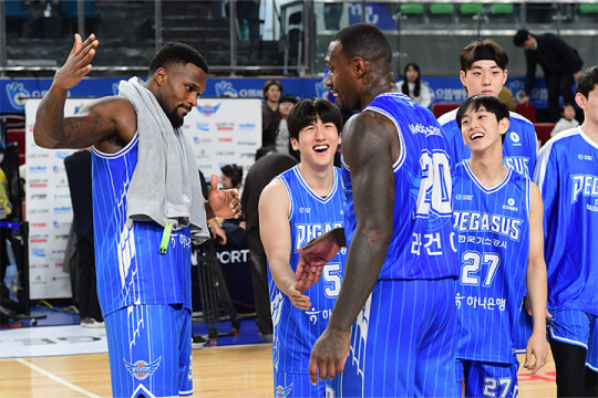 "비록 공동 9위지만"···한국가스공사, 길게 이어졌던 '10위' 끊었다