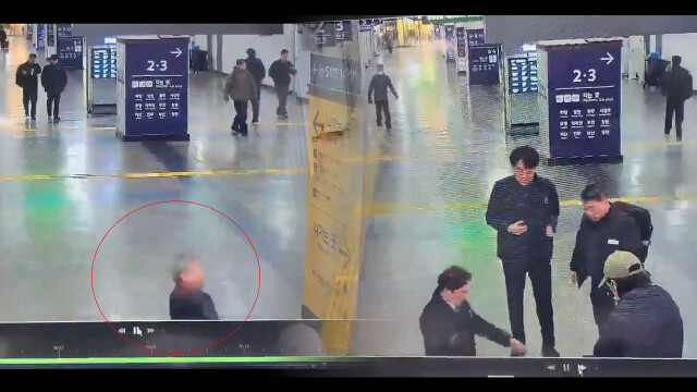 코레일 직원들, 동대구역서 의식 잃고 쓰러진 이용객 응급처치로 살려