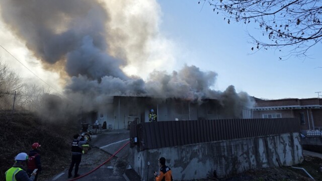 경북 김천 주택에서 불···70대 여성 숨져