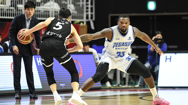 '원정 첫 승' 상대 KT와 홈 대결, 연패 탈출 도전 가스공사···문제는 '크리스마스 징크스'