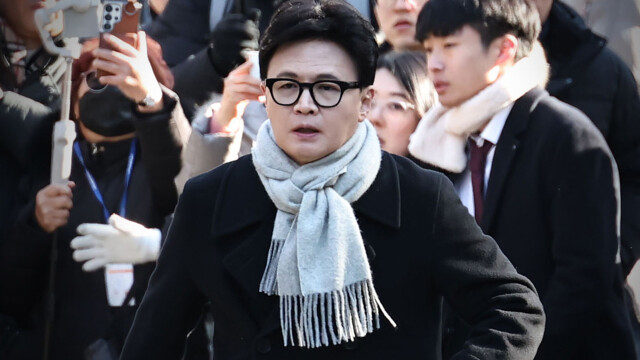 한동훈 "장동혁 사과? '윤 어게인' 절연 없는 계엄 극복은 허상···고성국 입당에 당이 '환영한다'라니"