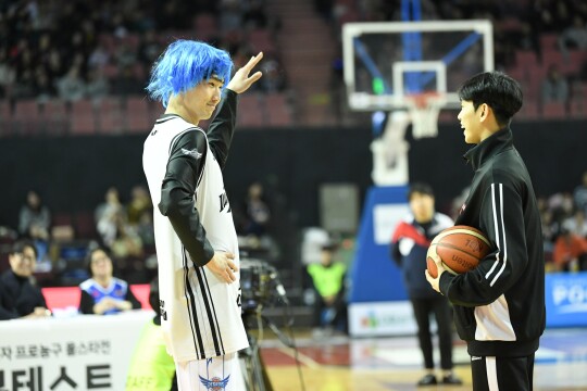 가스공사 김민규, 덩크 콘테스트 예선 통과…'올스타전답게' 퍼포먼스까지 화려했다