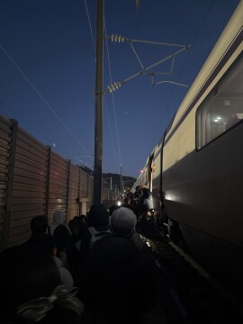 김천구미역 인근서 SRT 열차 고장으로 1시간 멈춰‥승객 376명 불편