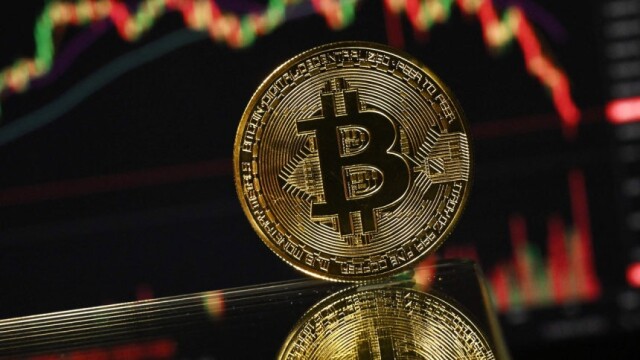 '2천 원이 2천 비트코인' 빗썸 대량 오지급 사고…비트코인 가격 한때 8천만 원대 급락