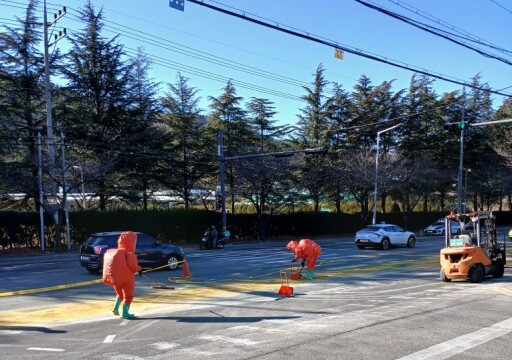 경북 구미산단 내 도로에 폐염산 10리터 유출···"인체에 유해한지는 확인 어려워"