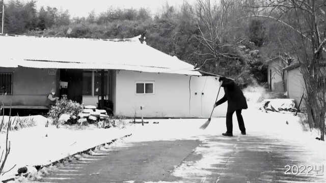 민주당 "국민의힘, 대통령 입장 그만 묻고 장동혁 주택 6채부터 밝히라" 조국혁신당 "6개 주택에 모두 장동혁 어머니가 사시나?"