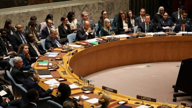 [속보] 유엔 안보리 긴급회의 열려···미국·이스라엘 공습으로 하메네이 딸·사위도 사망