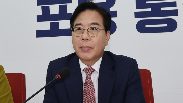 [속보] 송언석 "필리버스터 중단하겠다···민주당, 법사위 개최해 TK 통합법 처리하라"