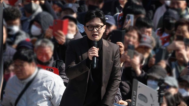 부산 찾은 한동훈 "윤석열 계속 했어도 코스피 5000, 6000 찍었을 가능성 있다"