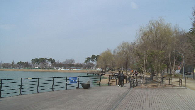 일교차 큰 날씨 이어져 ···내일 차차 흐려져