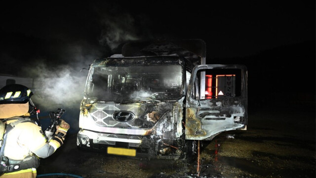 직장 동료에 불만⋯이삿짐 화물차에 불 지른 40대 남성 체포