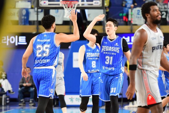 연패 탈출 한국가스공사…김준일 맹활약, "홈에서는 이기는 경기"