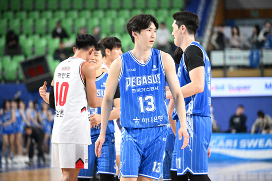 드디어 잡은 정관장···홈 2연승 한국가스공사, '꼴찌'와도 2경기 차