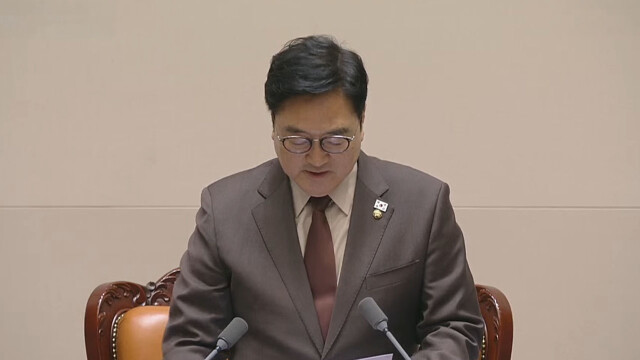 [속보] '기소 전담' 공소청법, 여당 주도로 본회의 통과···국민의힘 불참, 천하람 반대표