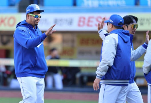 첫 라팍 시범경기, 챔피언 잡은 삼성라이온즈…후라도 호투, 이재현 홈런