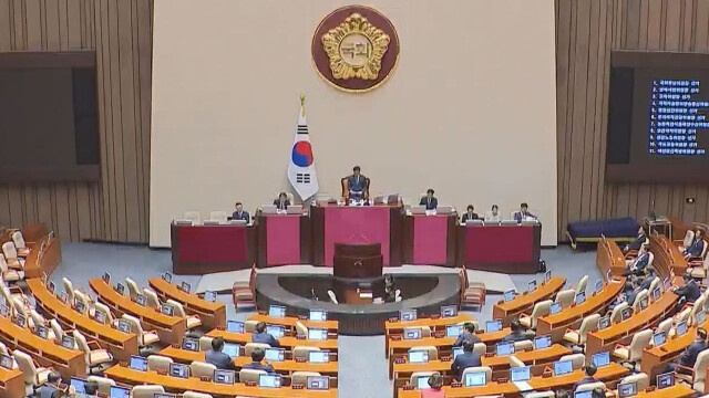 5월 1일 노동절, '공식 공휴일' 되나?···공휴일법, 행안위 법안소위 통과