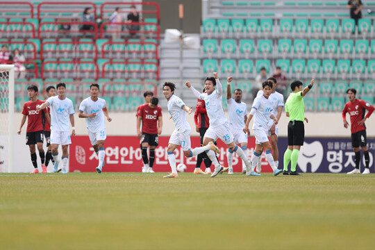 '득점 취소' 아쉬웠던 대구FC···김병수 감독 경고·판정 설명은 없었다