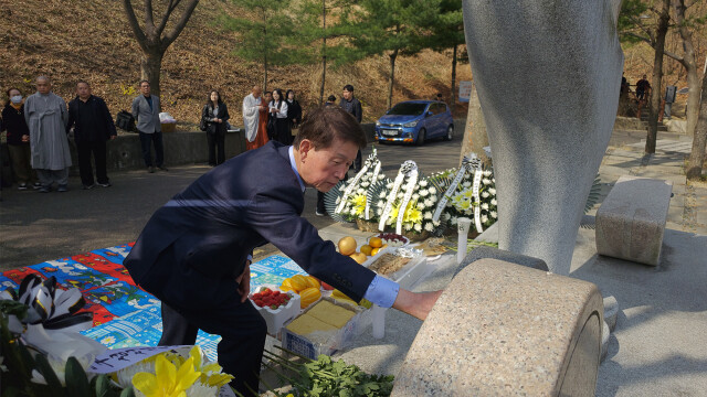 '개구리 소년' 35주기 추모제⋯"더 늦기 전에 진실 밝혀야"
