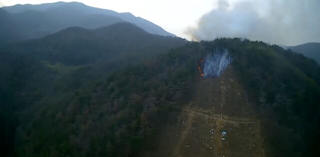 경북 경주 외동읍 야산 산불…50여 분 만에 진화