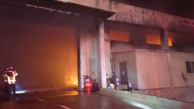 경북 포항 폐기물 재활용 공장서 불···2시간 만에 꺼져