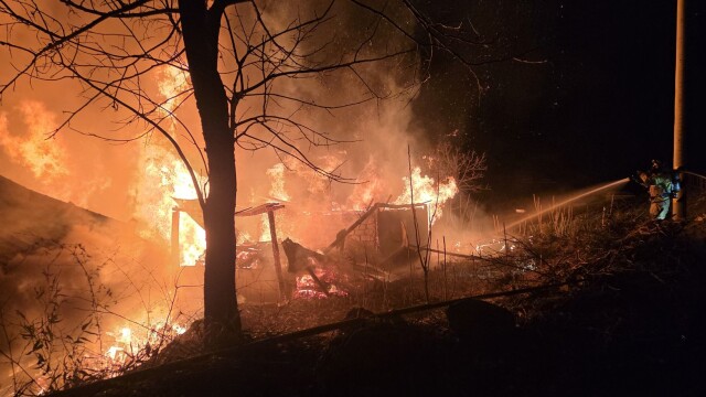 경북 김천 주택 화재···4시간 반 만에 꺼져