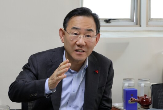 [속보] 주호영 "내일 법원에 '컷오프' 항고 제기···한동훈에게 전화했냐고? 알아서 짐작하길"