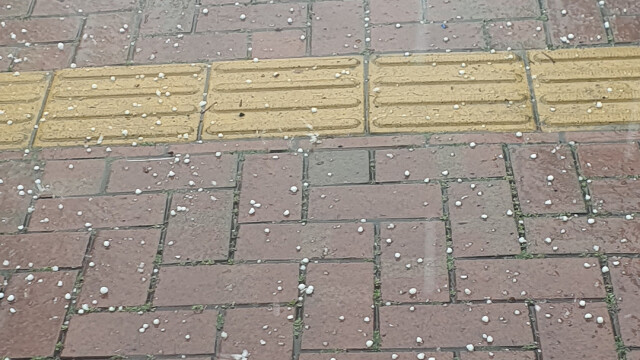 대구·경북 곳곳에 지름 1cm 우박 떨어져
