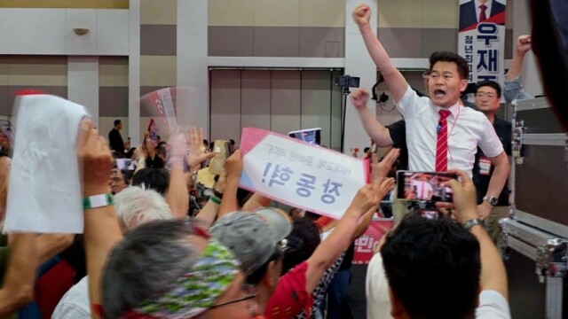 '이재명 대통령·이준석 대표 허위사실 유포' 전한길 구속영장 신청···"4월 13일 검찰 피의자 조사"