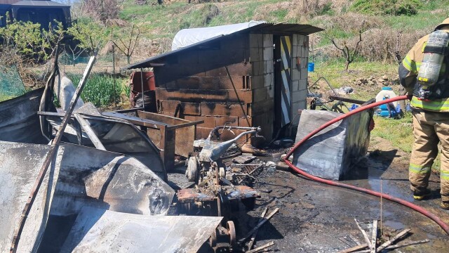 경북 경산에서 농기계 화재···2명 다쳐