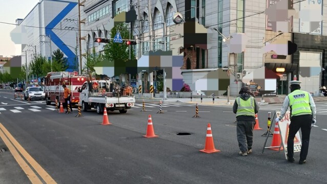 경북 구미시 공단동에서 도로 땅 꺼짐 발생···2시간여 만에 복구 완료