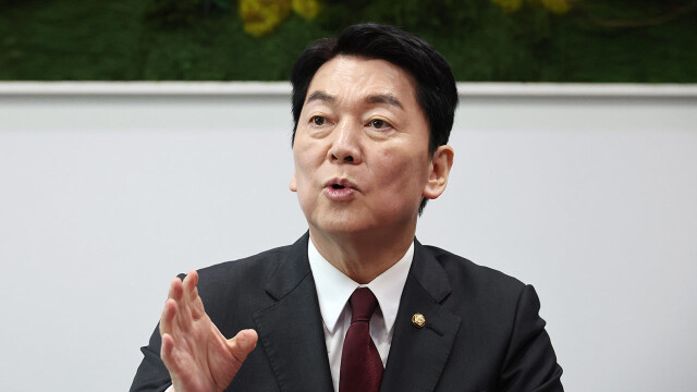 안철수 "제명된 한동훈을 부산 북구갑 단일 후보로?···우리 당 후보 투명 인간 취급이 맞나?"