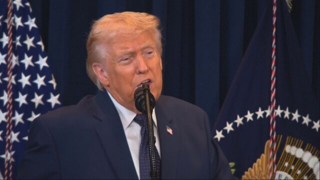 트럼프 "이스라엘-레바논 휴전 3주 연장···이란에 핵무기 사용 안 할 것"