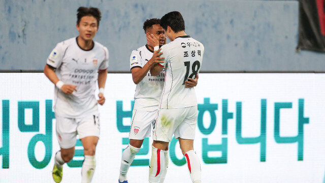 포항스틸러스, 일요일 부천 물리치고 상위권 도약 노린다