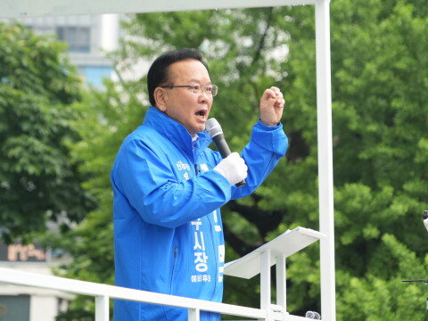 공식 선거운동 첫날···김부겸 "제대로 일할 사람" 추경호 "농수산물도매시장 현대화" 이수찬 "거대 양당 대신 새로운 정당"
