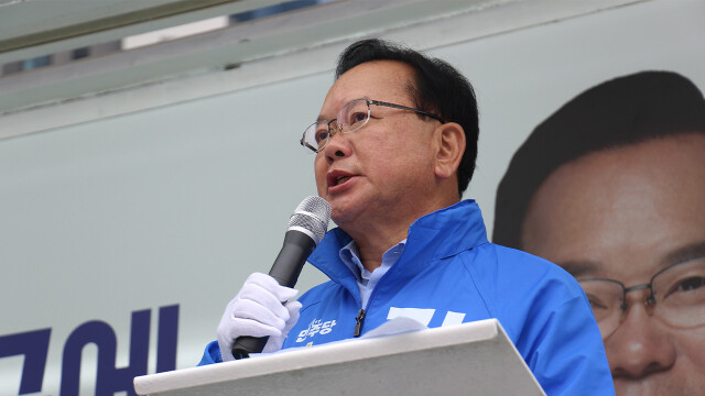 김부겸 "TK 신공항, 필요하면 대통령한테 바로 전화해서 해결하겠다"