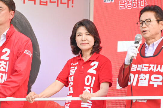 '보수 여전사' 이진숙, 국회 입성···"국회에서 가장 크고 분명한 목소리 내겠다"