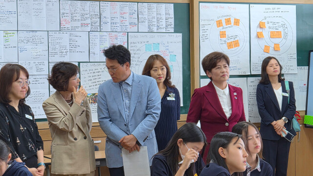 [심층]안민석 경기도교육감 당선인 대구 IB 학교 방문.. 양 교육청 ‘이념과 진영의 장벽 깨자’