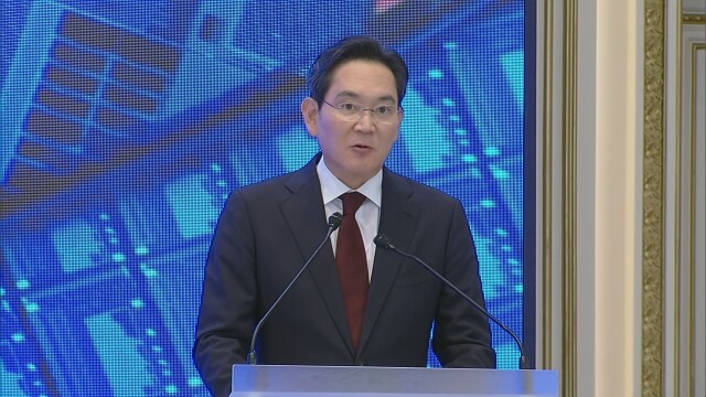 [속보] 삼성 이재용 "반도체 새 단지는 광주가 후보지···로봇은 경북 구미"
