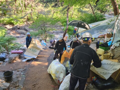 윤호중 행정안전부 장관, 팔공산 기도 터 철거 현장 점검