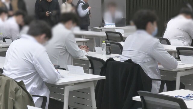 [심층] 학생부 '상업적 이용' 7월 29일부터 전면 금지···사교육계 서비스 중단에 입시 현장 '혼란'