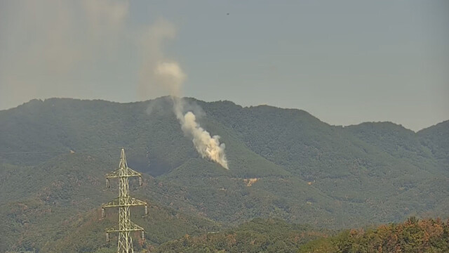 경북 청도 야산서 불···"진화 중"