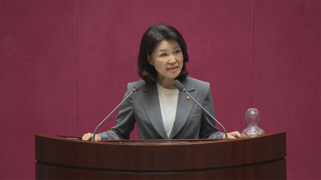 이진숙 제명 촉구안 국회 본회의 통과···'5·18 폄훼 논란'에 국힘 일부 의원 참가