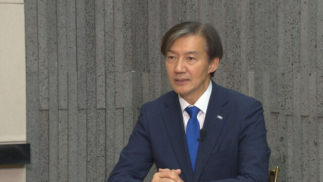 조국 "대통령 지지율 최저치, '문조털래유' 적으로 쳐낸 결과"···김민석 겨냥?