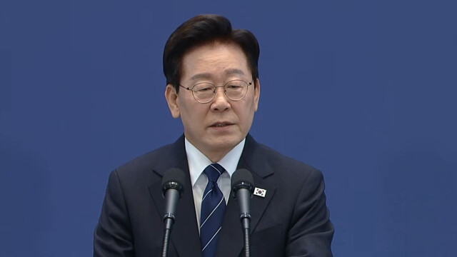 [속보] 이재명 대통령 "저는 연임할 생각 전혀 없다···연임은 헌법상 불가"