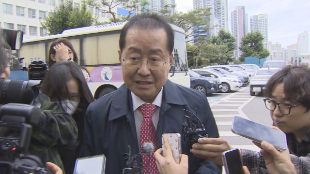 '변호사'로 측근 영장 심사 참석한 홍준표···"마음대로 영장 청구"