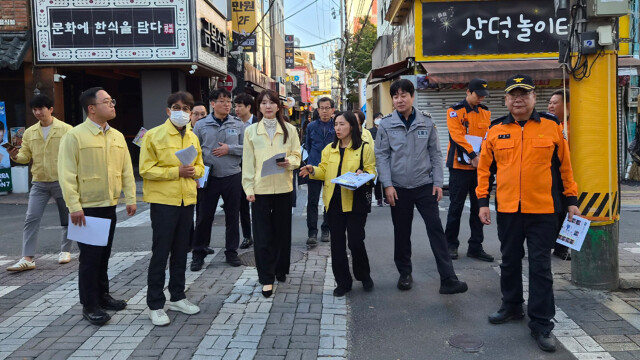 핼러윈데이 대구 동성로 클럽 골목에 인파 사고 예방단 투입
